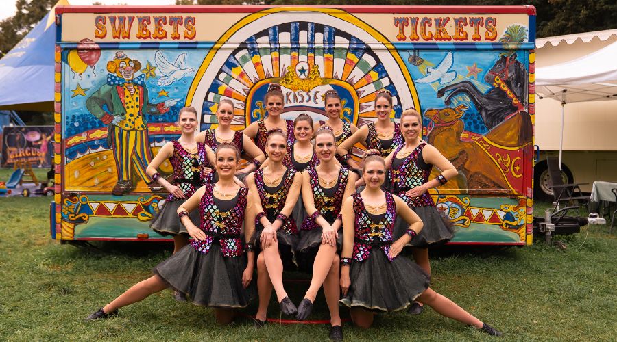 Showtanzgruppe im Zirkus Session 2026
